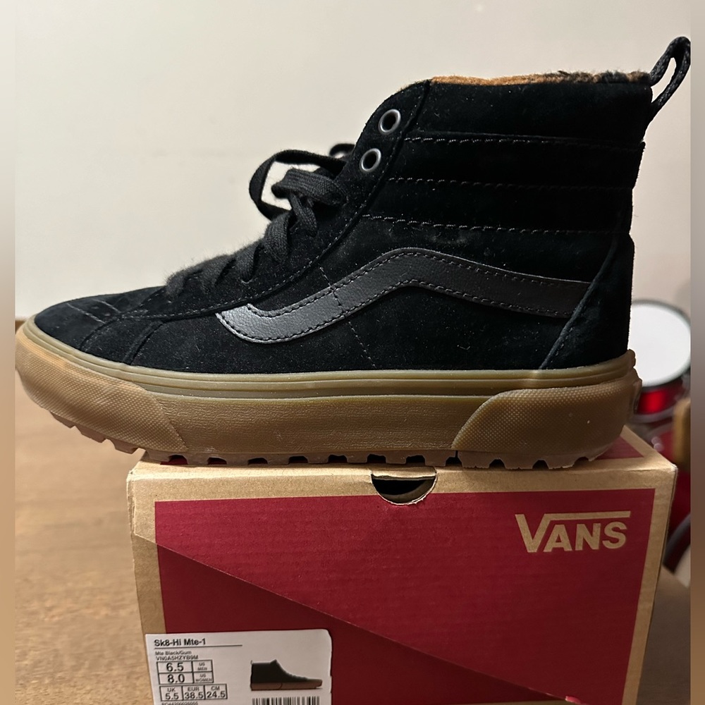 Women’s Vans MTE shoes
